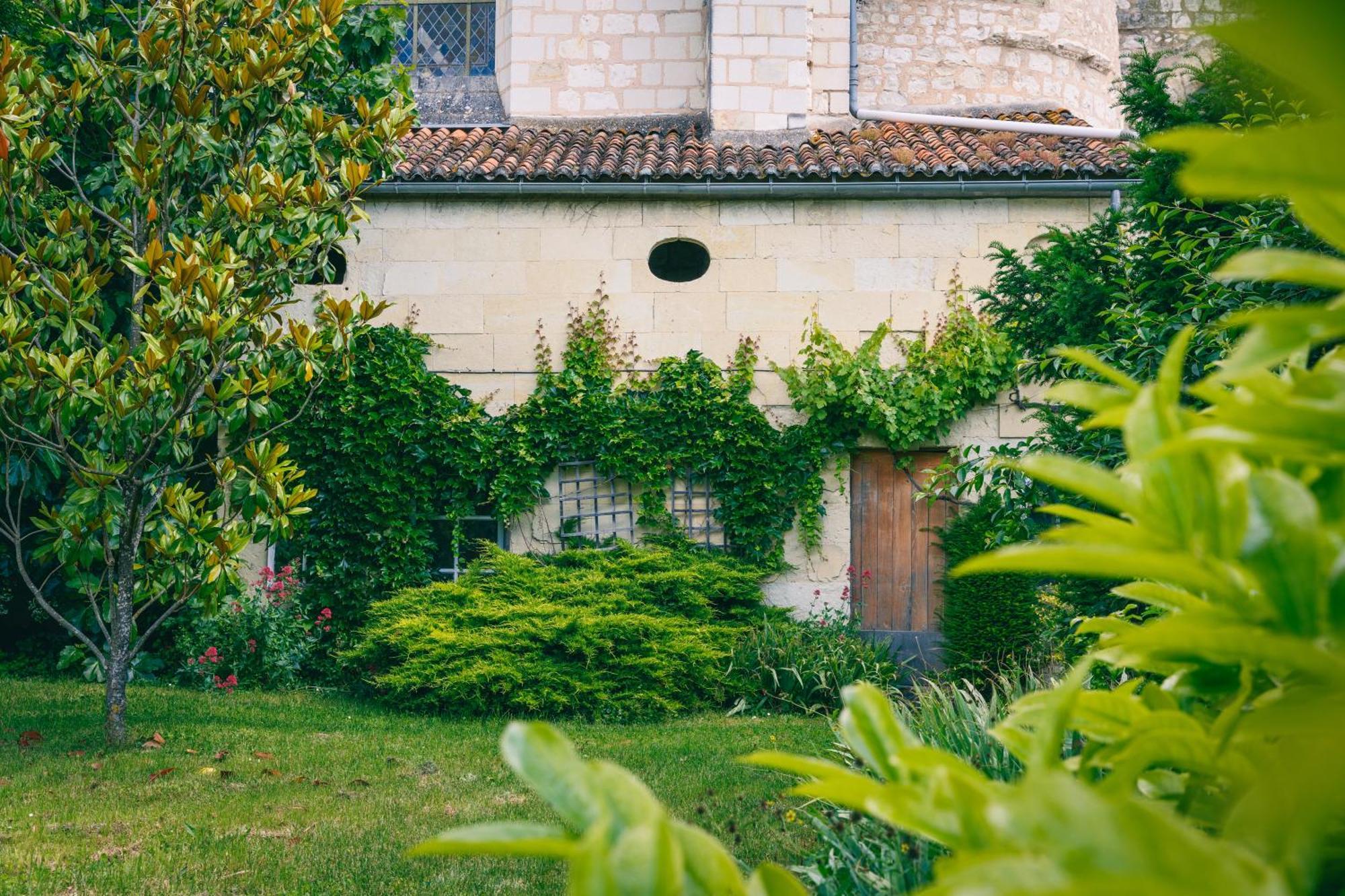 Le Prieure Sainte Croix Hotel Loudun Buitenkant foto