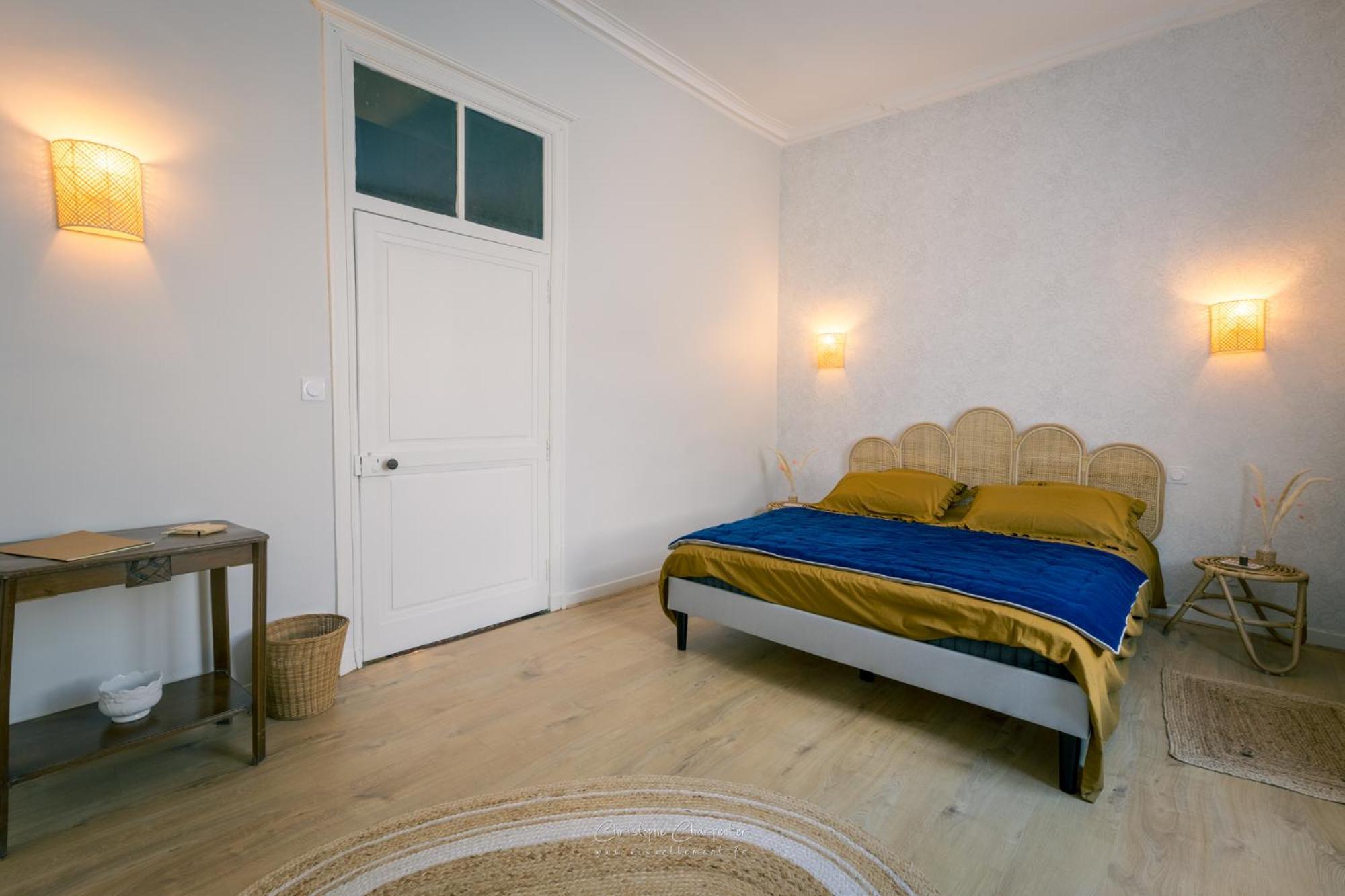Le Prieure Sainte Croix Hotel Loudun Buitenkant foto